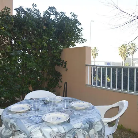 Cap D'agde, 1 Piece, 4 Personnes - Fr-1-249-298 * Agde