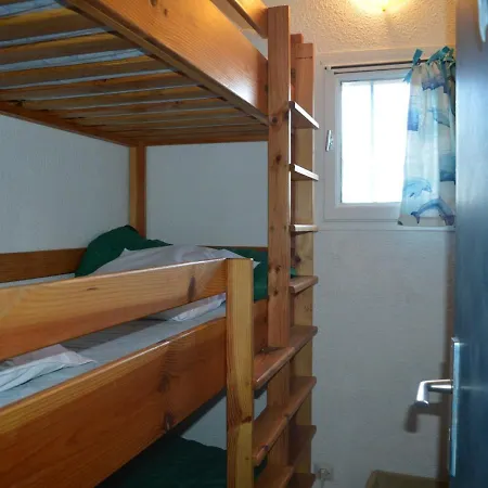 Cap D'agde, 1 Piece, 4 Personnes - Fr-1-249-298